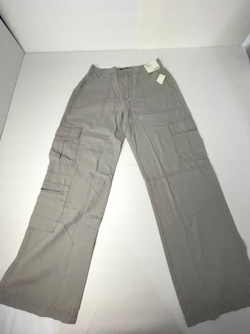 Aeropostale Utility Cargo Pants Gray Relaxed Wide Leg Workwear NWT Medium